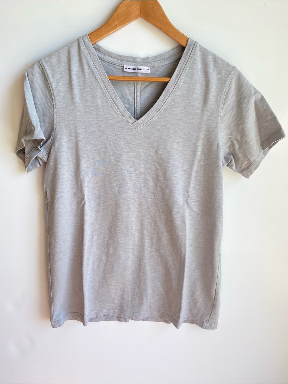 American Giant 100% Supima Cotton Thick V-Neck T Shirt Short Sleeve M